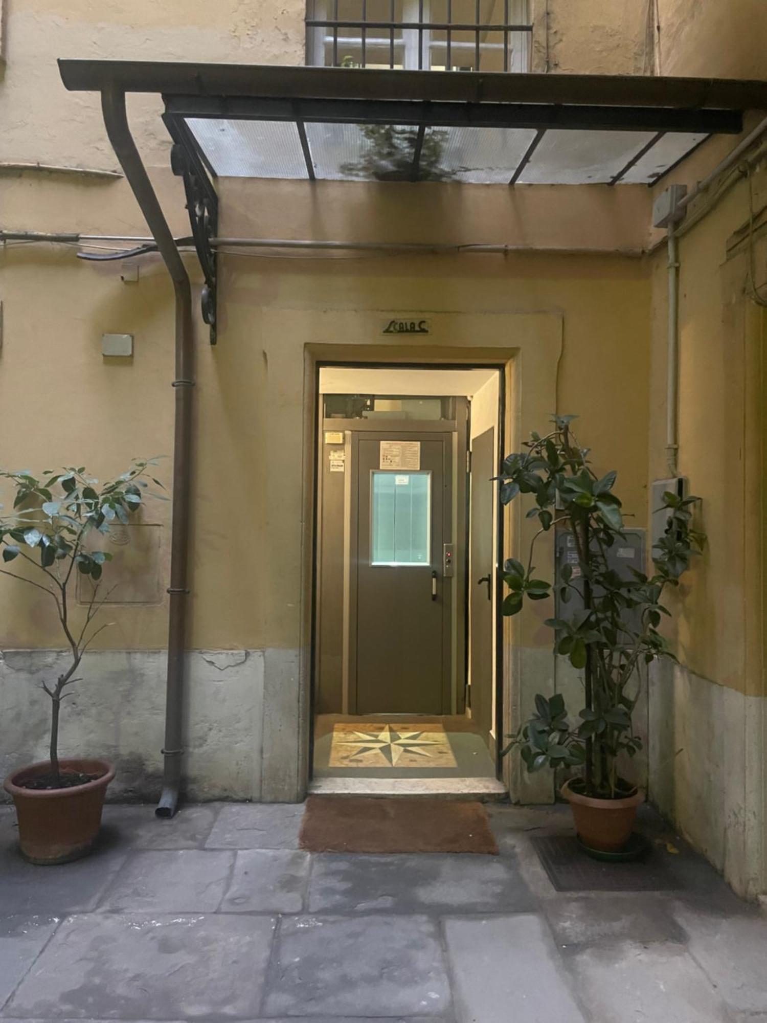 Bed & Breakfast Rch Roman Central House Kültér fotó